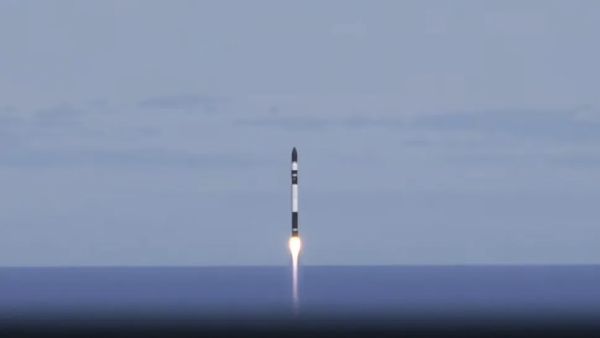 ROCKET LAB LAUNCHES PRIVATE RADAR IMAGING SATELLITE TO ORBIT 