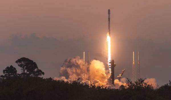 SPACEX SETS NEW LAUNCHPAD TURNAROUND RECORD WITH SATURDAY SUNRISE LAUNCH