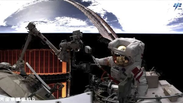 CHINESE ASTRONAUTS CONDUCT RECORD-BREAKING 9-HOUR SPACEWALK OUTSIDE TIANGONG SPACE STATION