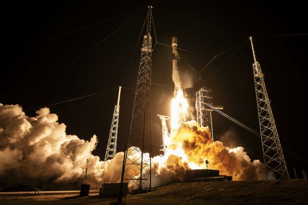 ASTRANIS LAUNCHES 4 MICROGEO SATELLITES ON DEDICATED FALCON 9 MISSION